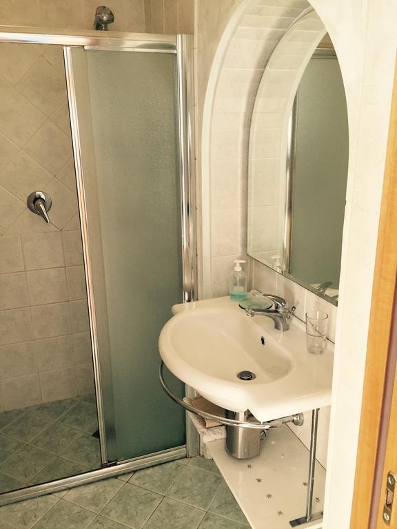 Ai Colli B&B Salo Phòng bức ảnh